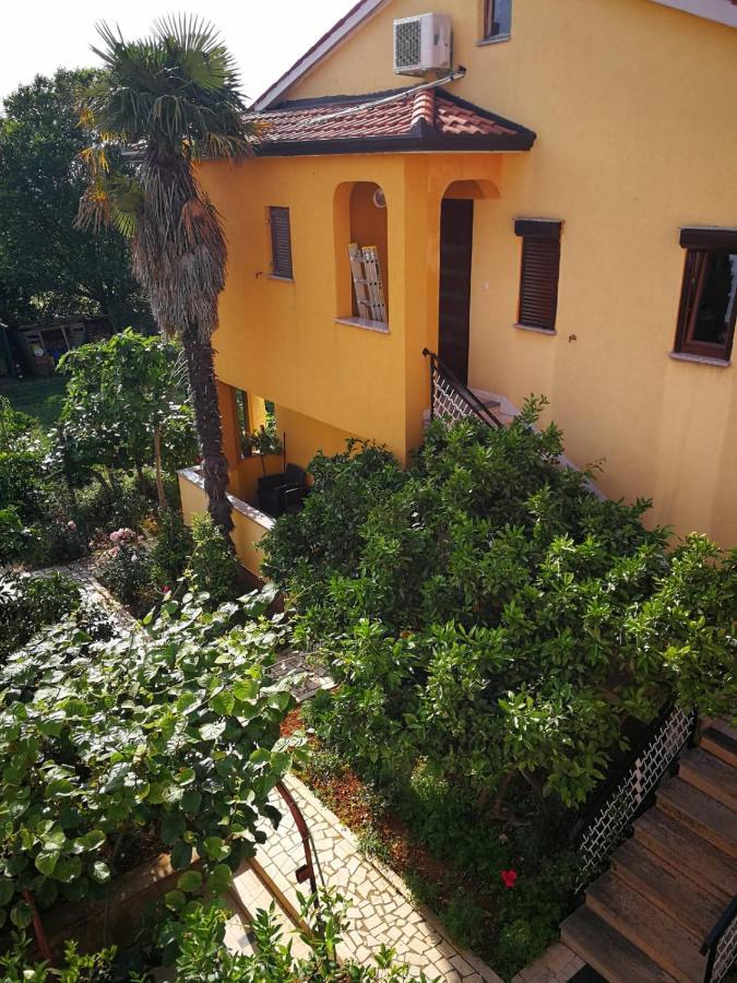 Apartment Dalmatini Tar-Vabriga Buitenkant foto